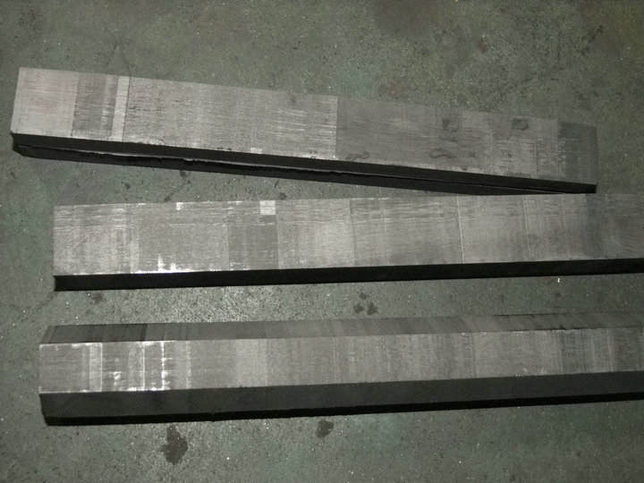 泰州晨虹數(shù)控雙弓砂線切割機切割的石墨模具