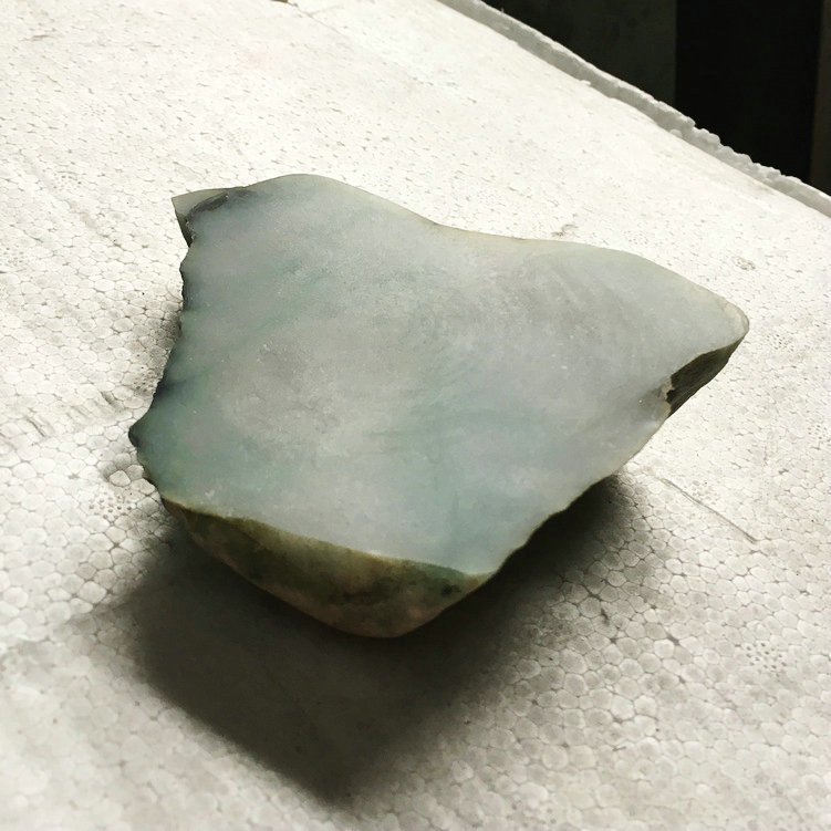 晨虹玉石切割機(jī)，金剛石線切割機(jī)，玉石切割效果